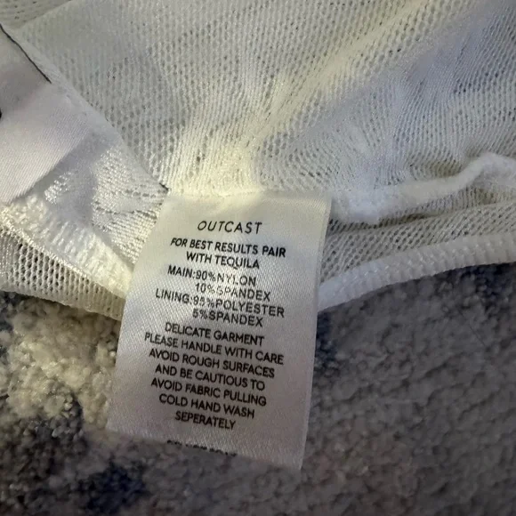 Outcast Selene White long sleeve top and skirt size XS - Picture 13 of 13